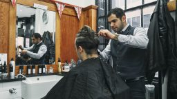 Are you searching for ‘nearby barbers shop’?