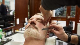 How to Shave from Home If You Have Sensitive Skin