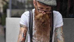 Mens Grooming Guru Beard Trimming London, beard oil.